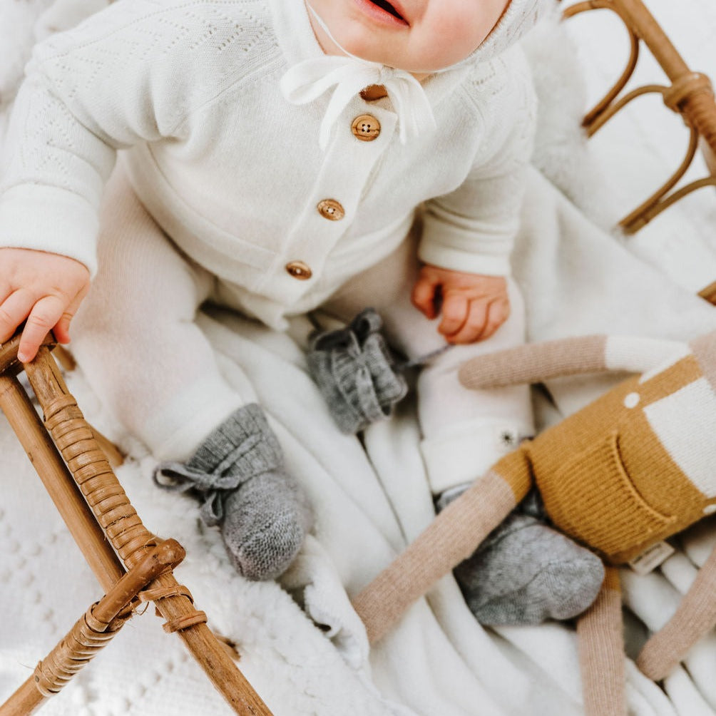 Chaussons Bébé en Cachemire Andréa Gris – Lunö Tricot